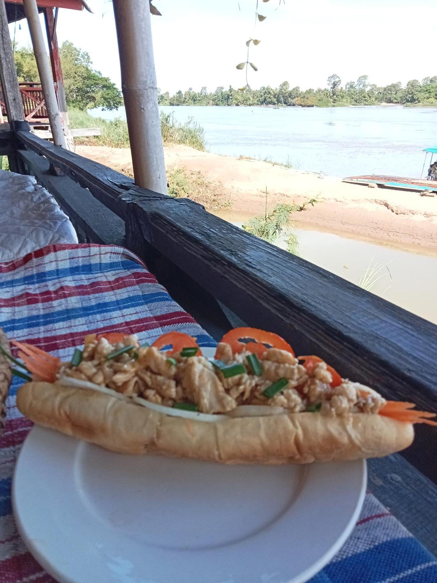 Champa Guesthouse Muang Khong Ngoại thất bức ảnh